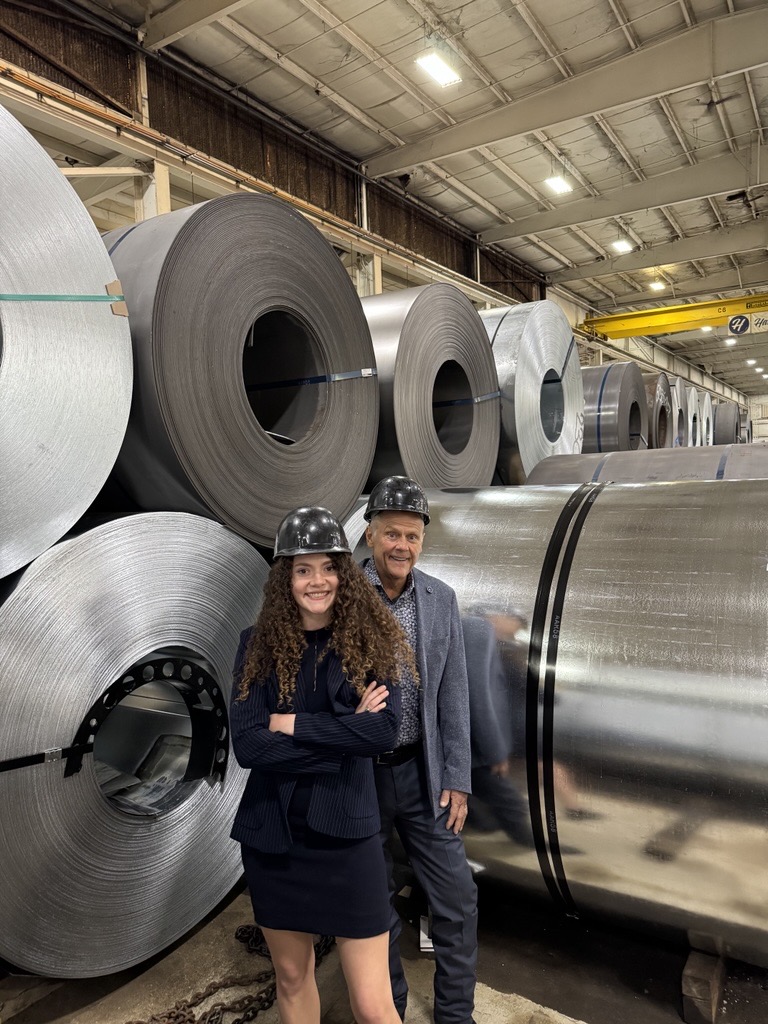 Hascall Steel offers the largest unallocated steel inventory in the Midwest. We help automotive stampers and OEMs de-risk their supply chains with PPAP-ready material and immediate spot-buy availability.